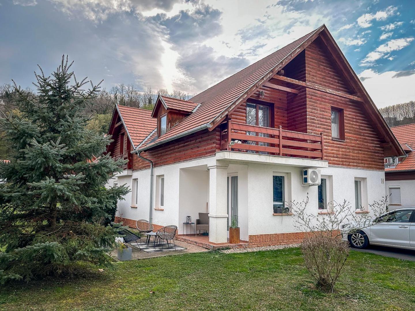 Birdie Apartman Zalacsány Exterior foto